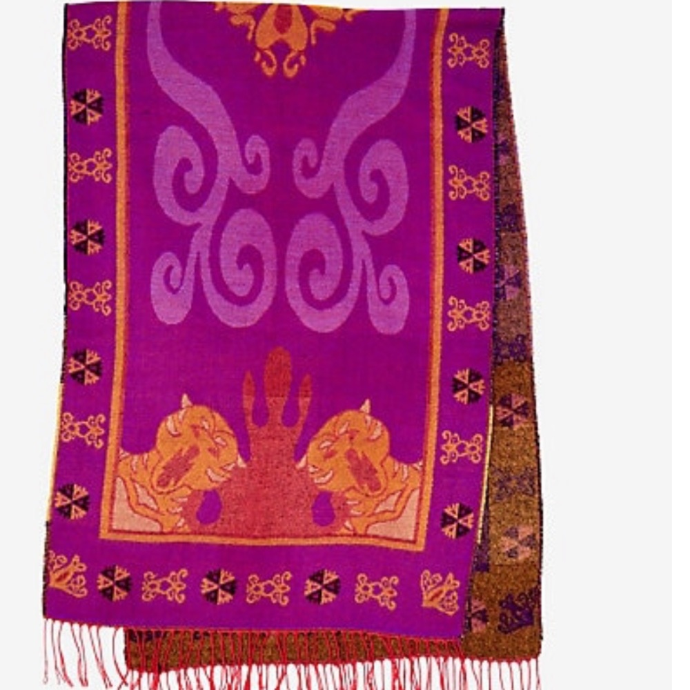 DISNEY’S ALADDIN MAGIC CARPET BLANKET SCARF - Picture 5 of 5